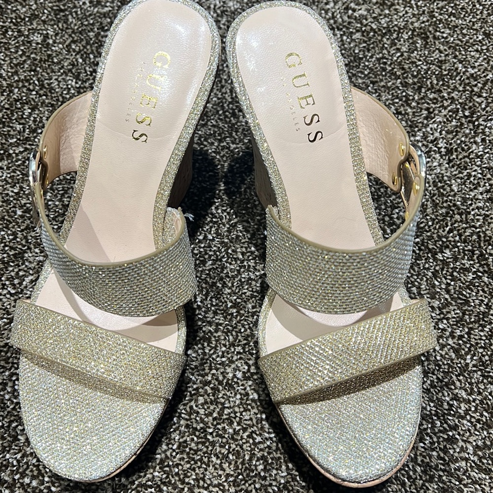 Guess new without tag gold sparkly wedge sandals - size 6